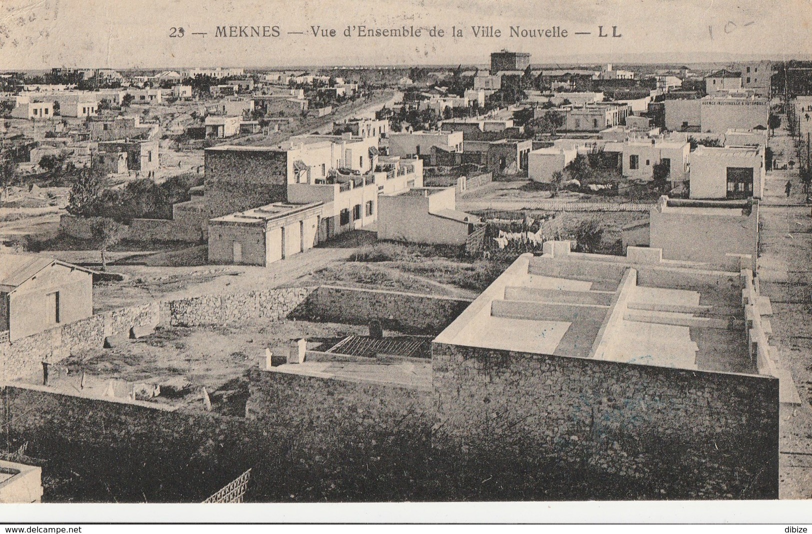 Carte Postale. Maroc. Meknès. Vue D'ensemble De La Ville Militaire. Cachet D'Intendance. Flamme Publicité. Timbre. 1927. - Altre Guerre