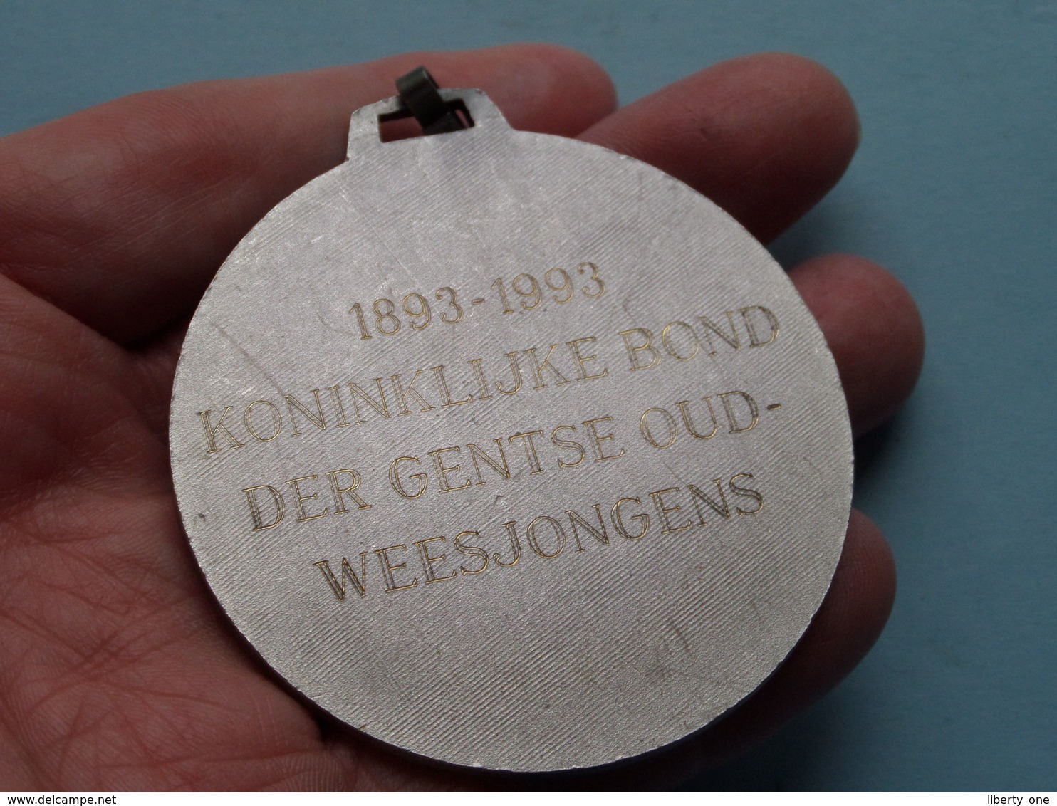 100 Jaar : 1893 - 1993 Koninklijke Bond Der GENTSE OUD-WEESJONGENS ( 6 Cm. / 70 Gr. ) ! - Autres & Non Classés