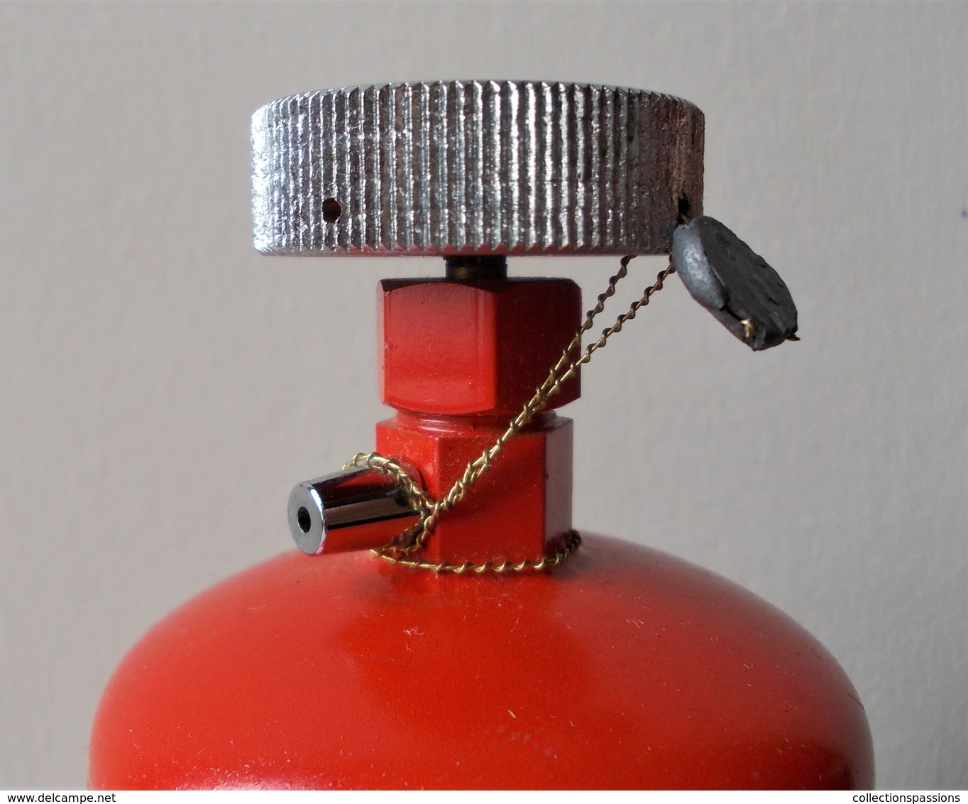 - Ancien Extincteur Automobile Cicam - - Firemen