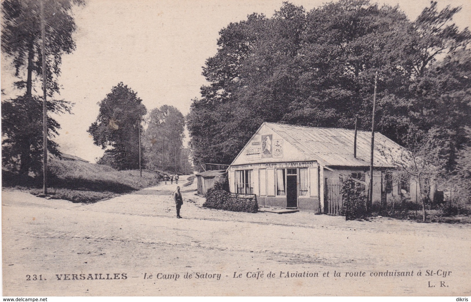 78-VERSAILLES- LE CAMP DE SATORY- LE CAFÉ DE L'AVIATION ET LA ROUTE CONSUISANT À ST-CYR - Versailles