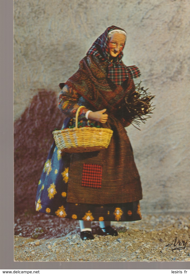 C. P. -PHOTO - SANTONS DE PROVENCE - LA VIELO DU FAIS DE BOS - LA VIEILLE AU FAGOT DE BOIS - 347 - PUCCINELLI - MEINNIER - Europe