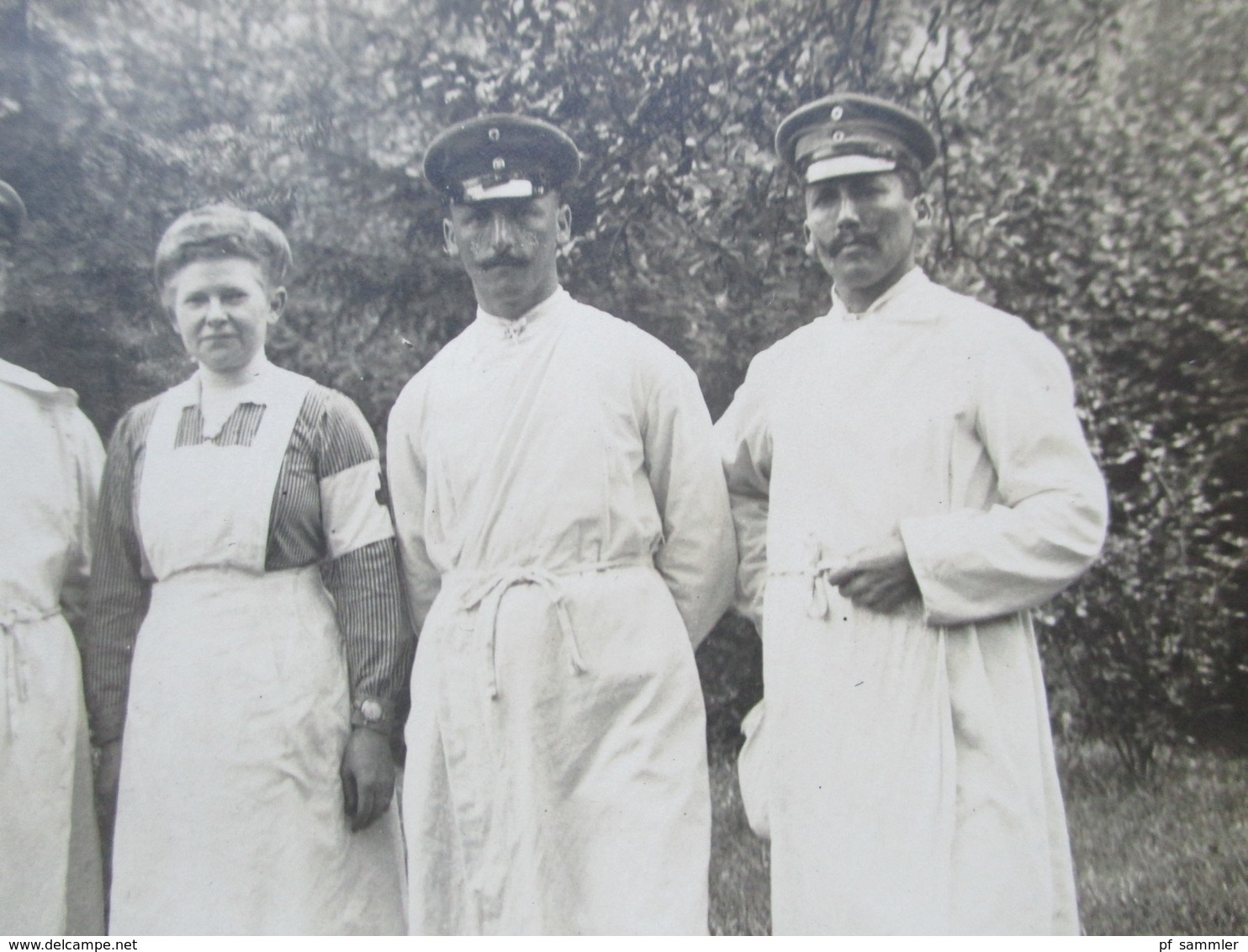 Deutsches Reich Feldpost 1. WK 1916 Echtfoto AK Ärzte Und Krankenschwester / Lazarett Im Wald - Briefe U. Dokumente