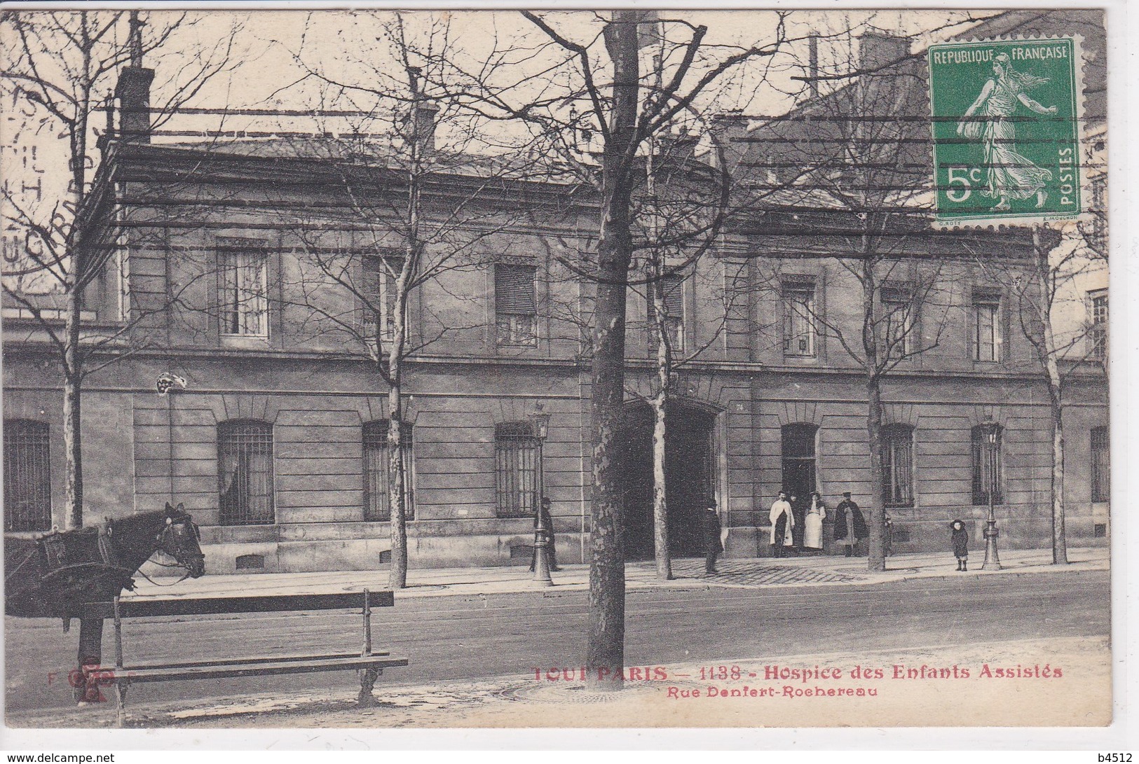 75 PARIS Rue Denfert Rochereau ,Hospice Des Enfants Assistés ,cheval Devant Le Banc - Distrito: 14