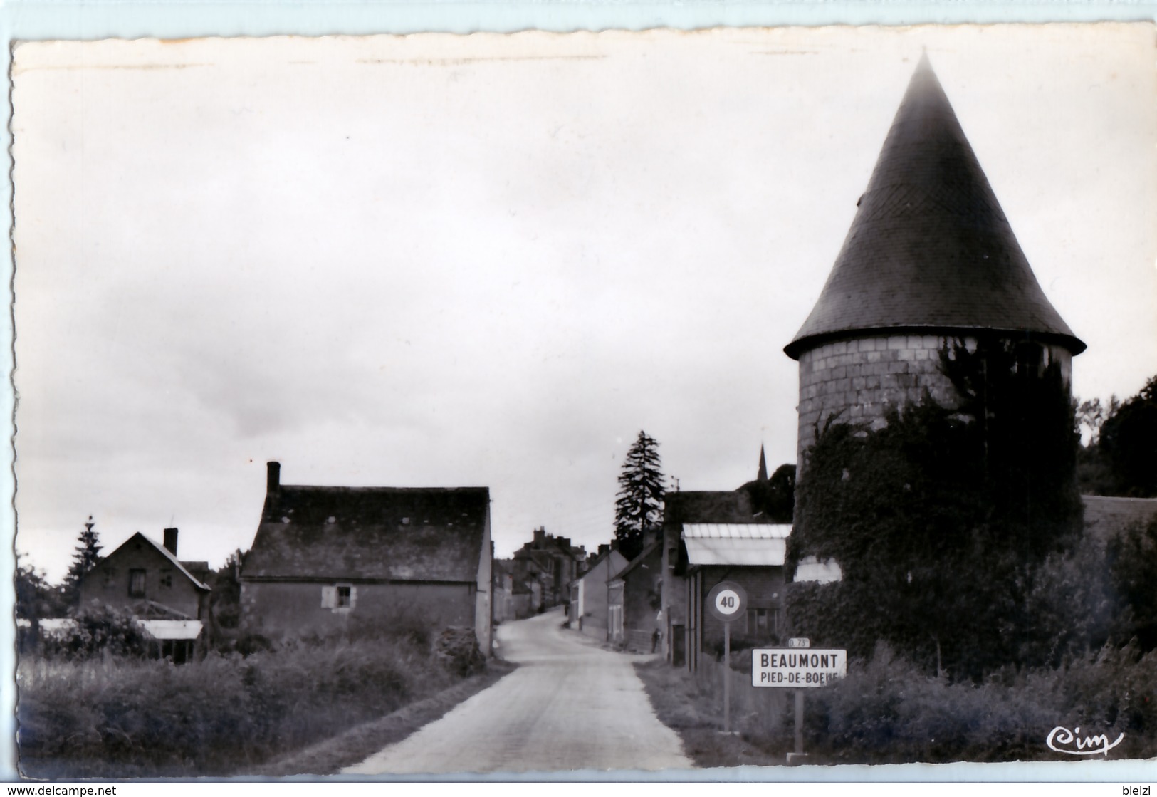 Beaumont Pied De Boeuf La Tour CIM - Chateau Du Loir