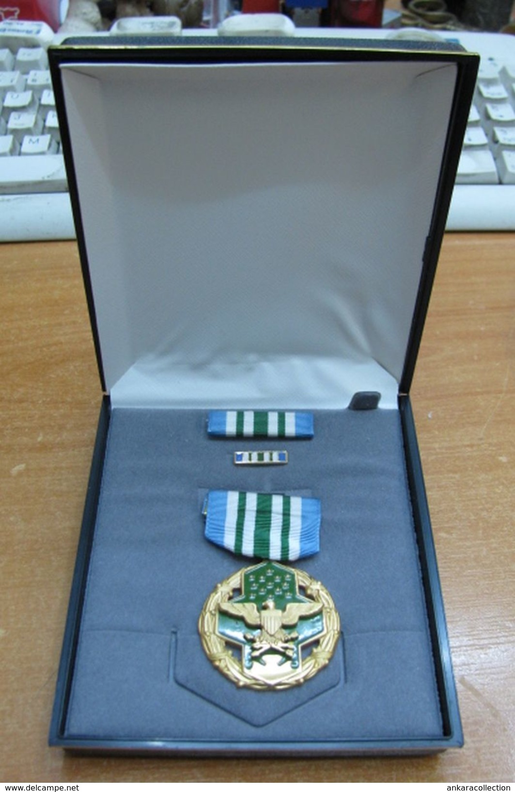 AC - US AMERICA  FOR MILITARY MERIT MEDAL IN BOX FROM TURKEY - USA