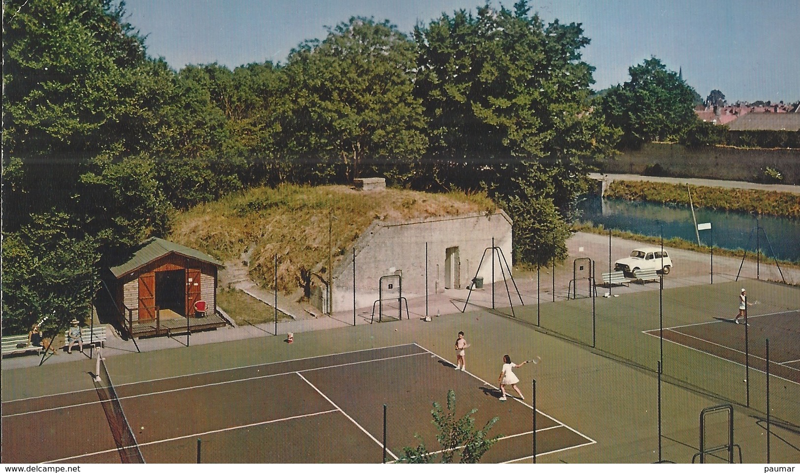 Bergues  Les Tennis - Bergues