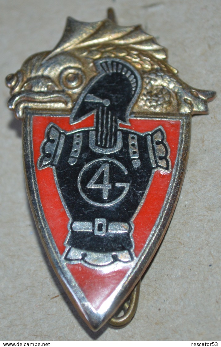 Rare Insigne 4° Régiment Du Génie - Army