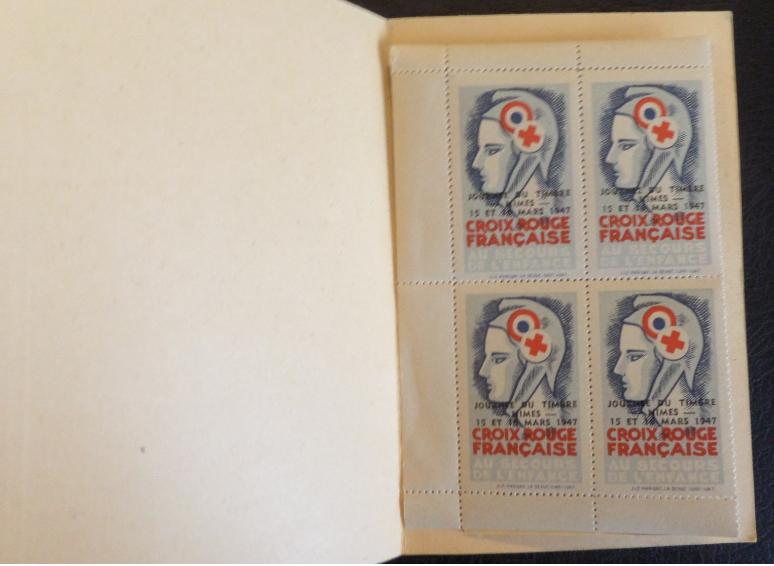 France Très Beau Carnet Vignettes Croix-Rouge De 1947 Neufs ** MNH. TB. A Saisir! - Rotes Kreuz