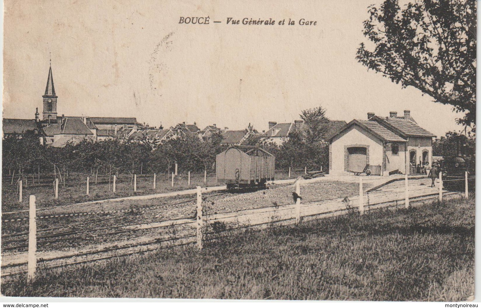 Orne : BOUCE  : Vue  Et    La  Gare ,  Wagon Train - Autres & Non Classés