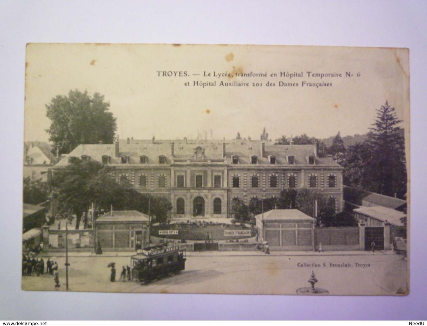 GP 2019 - 2204  TROYES  (Aube)  :  Le Lycée Transformé En HÔPITAL TEMPORAIRE N°6  (voir CACHET)  1915   XXXX - Troyes