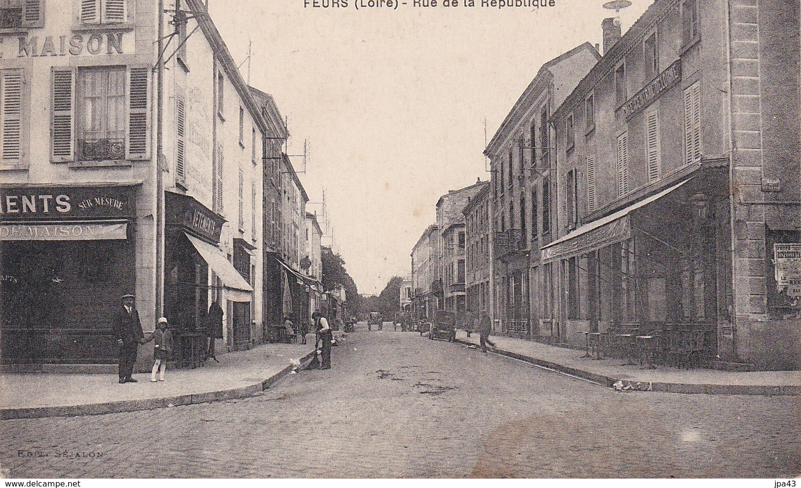 FEURS Rue De La Republique - Feurs