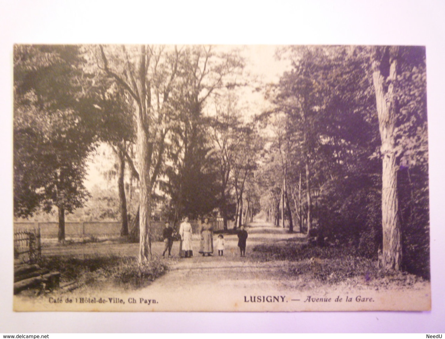 GP 2019 - 2276  LUSIGNY  (Aube)  :  Avenue De La Gare   1915  -  Beau Cachets Militaires   XXXX - Other & Unclassified