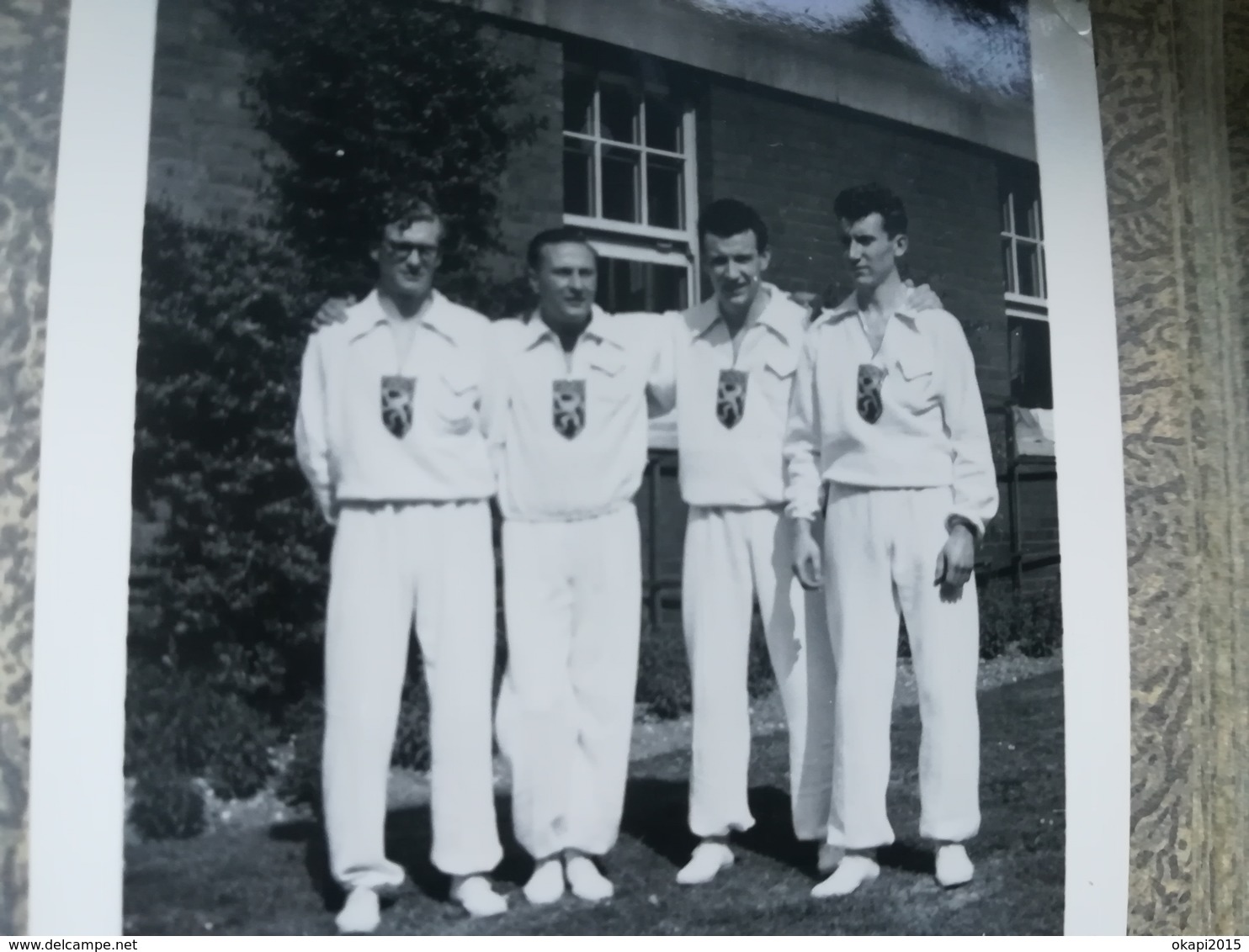 HOMME ATHLÈTE ÉQUIPE NATIONALE BELGIQUE (BASKET- BALL ?) JEUX OLYMPIQUES LONDRES  ALBUM 100 Photos - Album & Collezioni