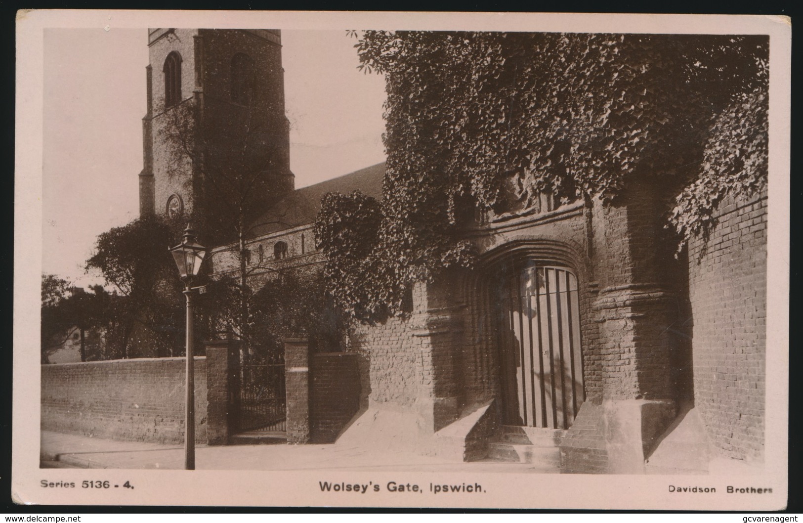 IPSWICH  WOLSEY'S GATE - Ipswich