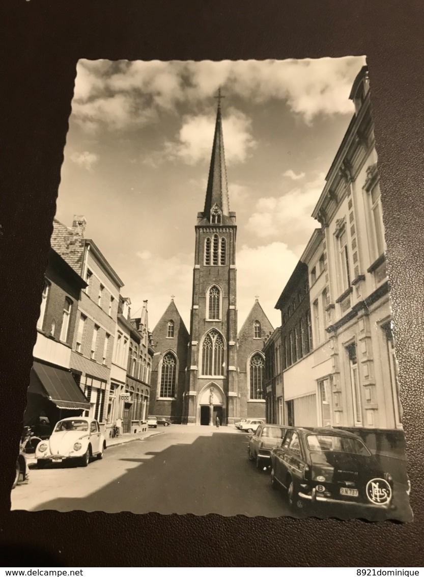 IZEGEM - Dekanale Sint Tillokerk - Uitg. Drukkerij Nonkel - Met VW Volkswagen Kever Käfer Beetle Coccinelle - Izegem