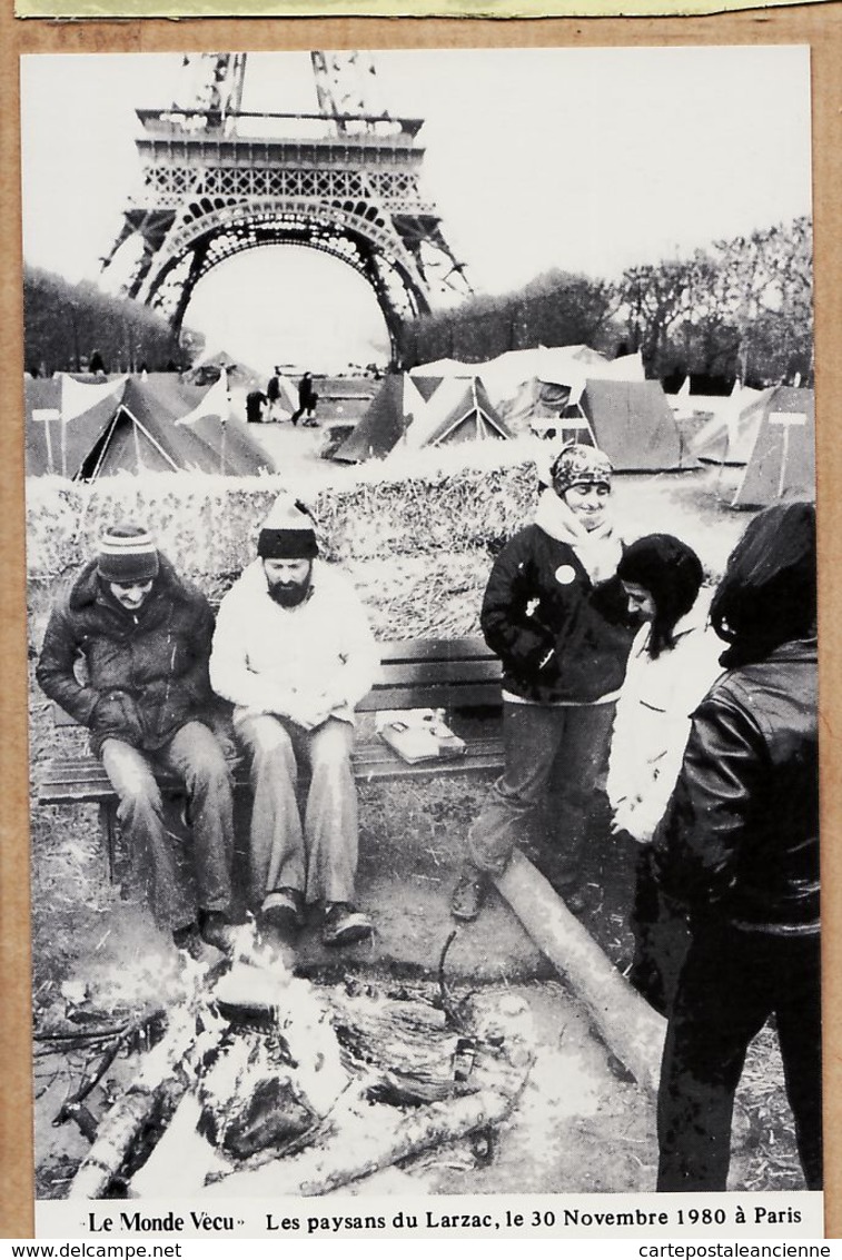 X75293 PARIS VII 30 Novembre 1980 Manifestation Des Paysans Du LARZAC Campement Pied TOUR EIFFEL -MONDE VECU Série 1-C - Paris (07)