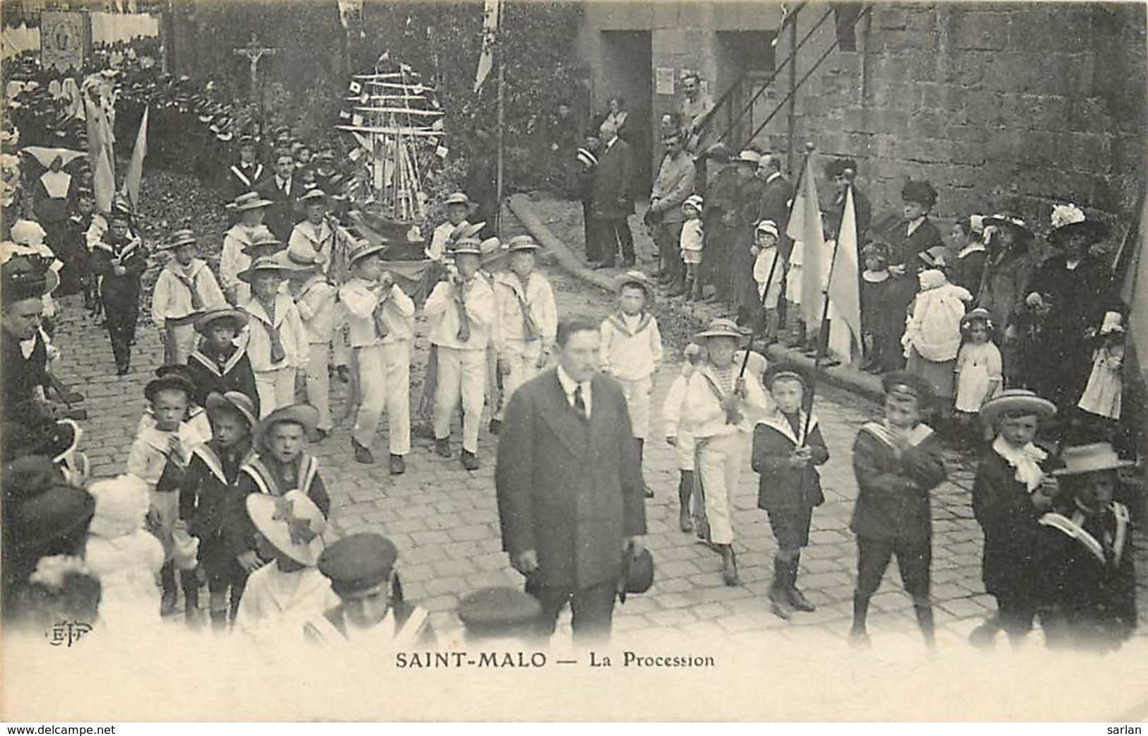 35 , ST MALO ,  La Procession , * 428 75 - Saint Malo