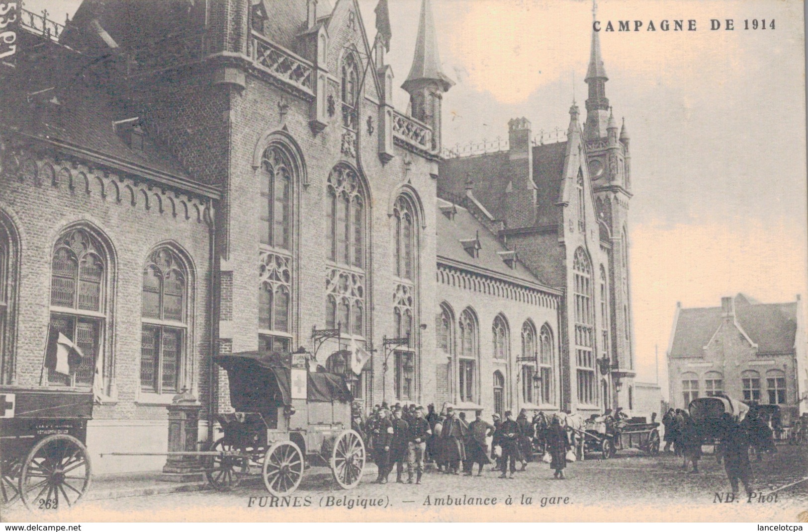 VEURNE - FURNES / AMBULANCE A LA GARE - Veurne