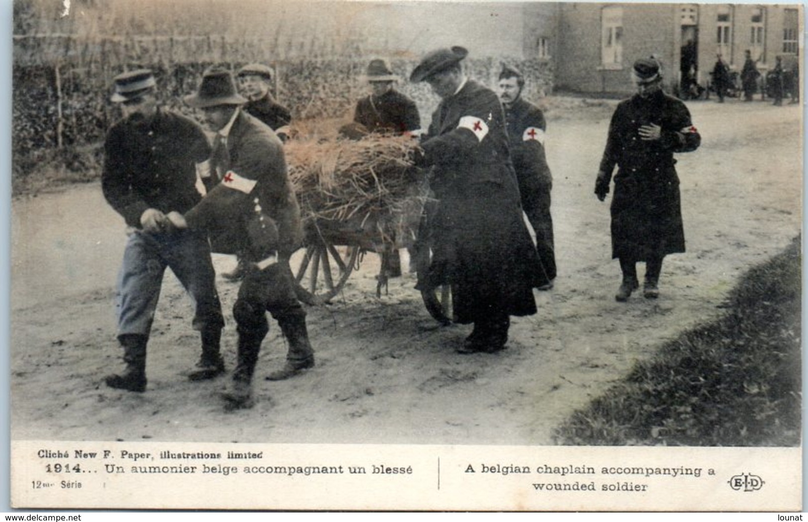 CROIX ROUGE - Un Aumonier Belge Accompagnant Un Blessé  - Guerre 1914 - Rotes Kreuz