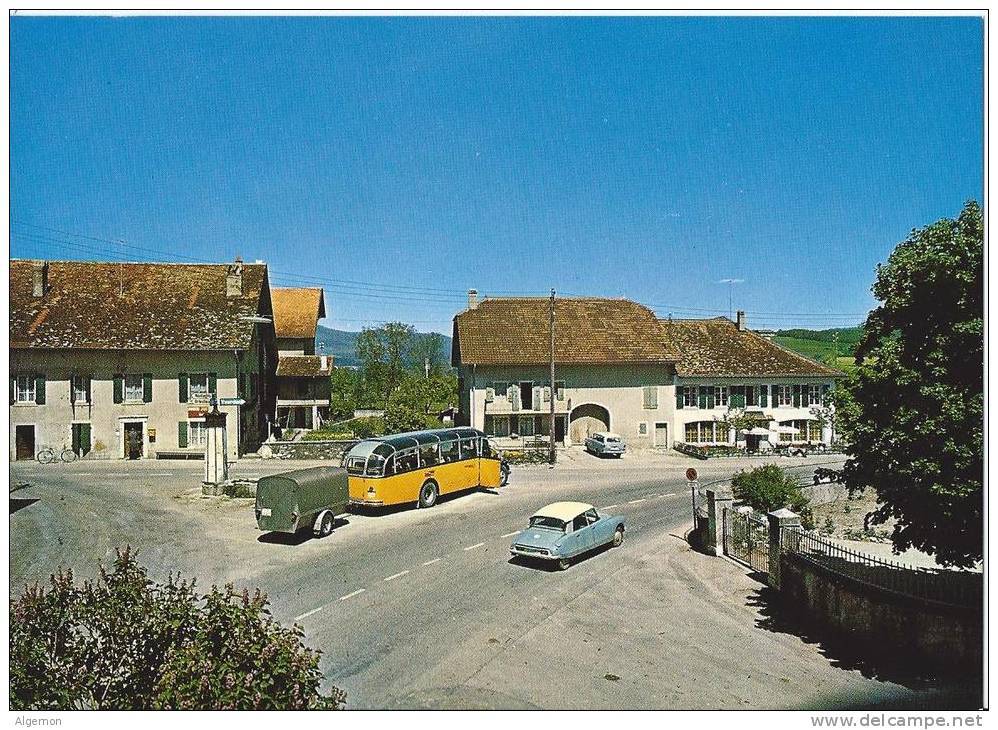 7040 - Mathod La Place Et Car Postal  (format 10X15) - Mathod