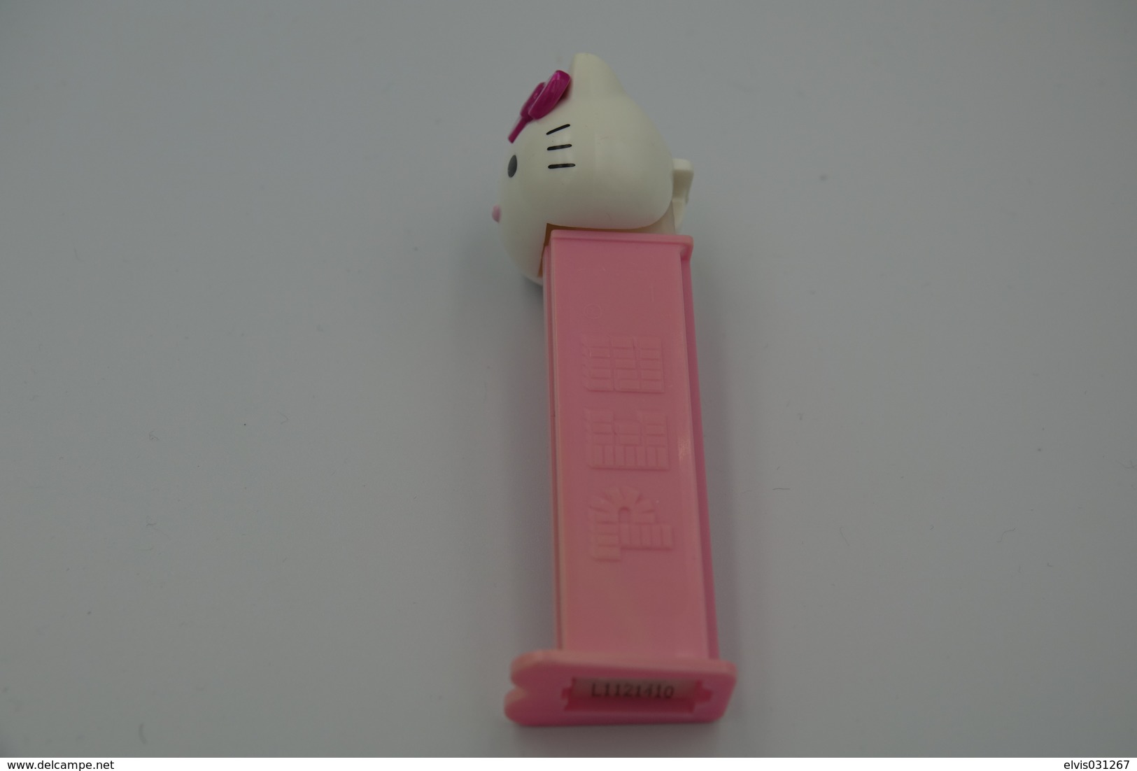 Vintage PEZ DISPENSER : HELLO KITTY - Sanrio - 2009 - Us Patent Hungary Made L=13cm - Figurines