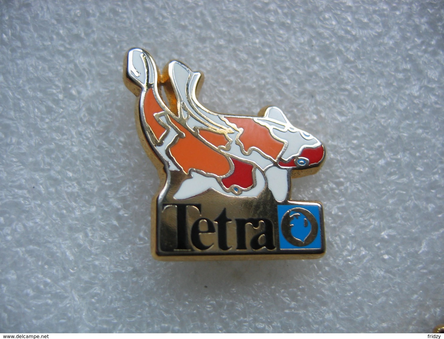 Pin's TETRA - Animaux