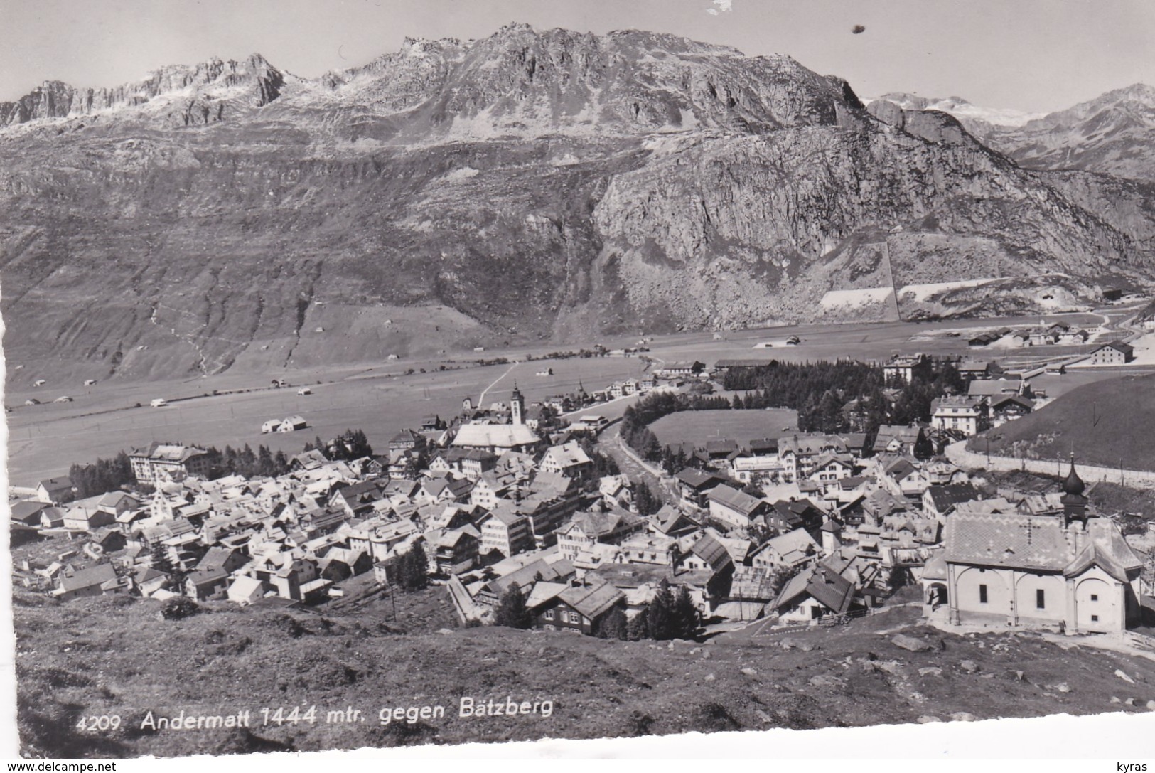 CPSM 9x14 . Vue  Aérienne. ANDERMATT 1444 Mtr. Gegen Bätzberg - Andermatt