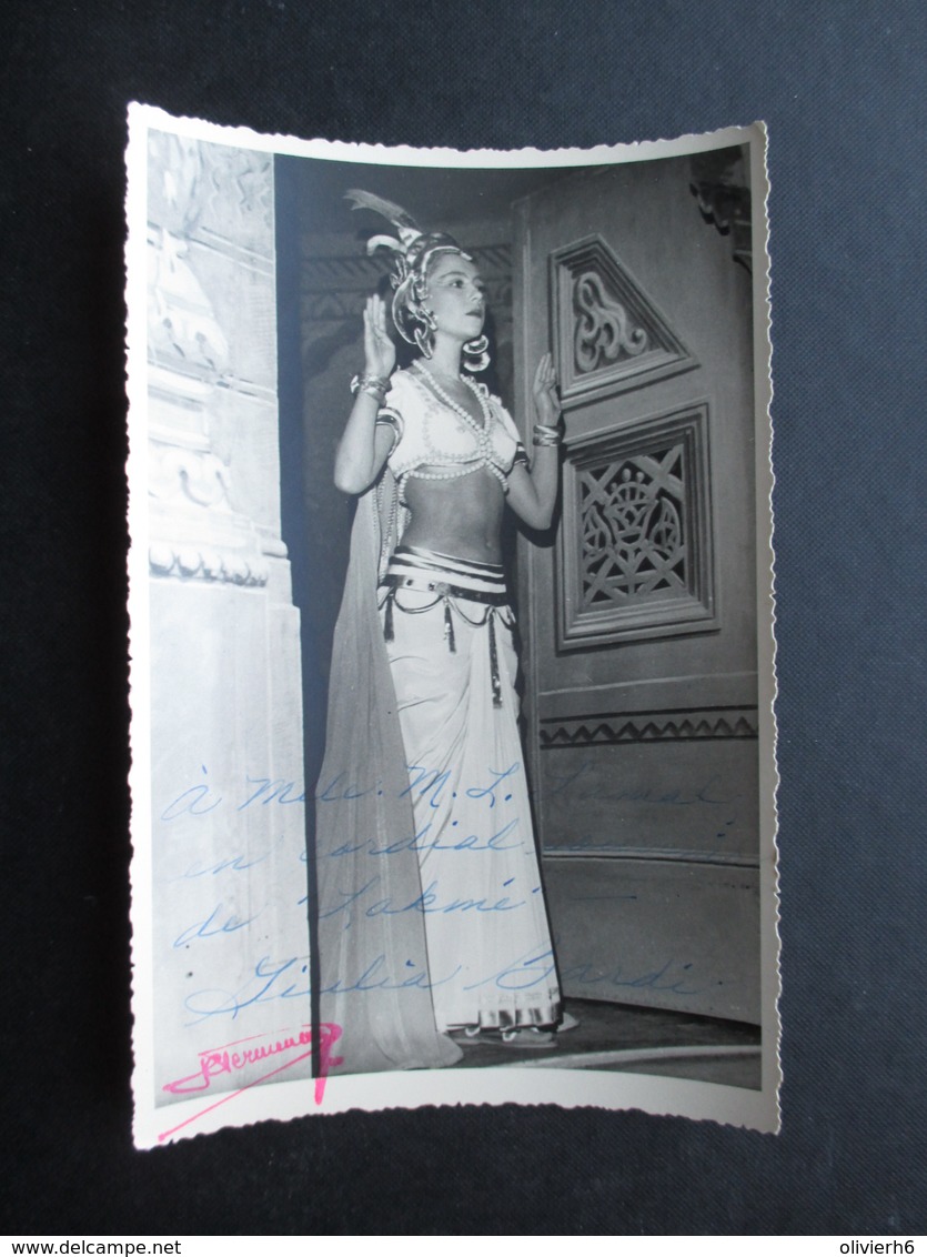 PHOTO DEDICACéE (M1802) OPERA LA MONNAIE BRUXELLES (2 Vues) GIULIA BARDI Dans LAKMé Année 1952 PHOTO VERMEULEN - Signiert