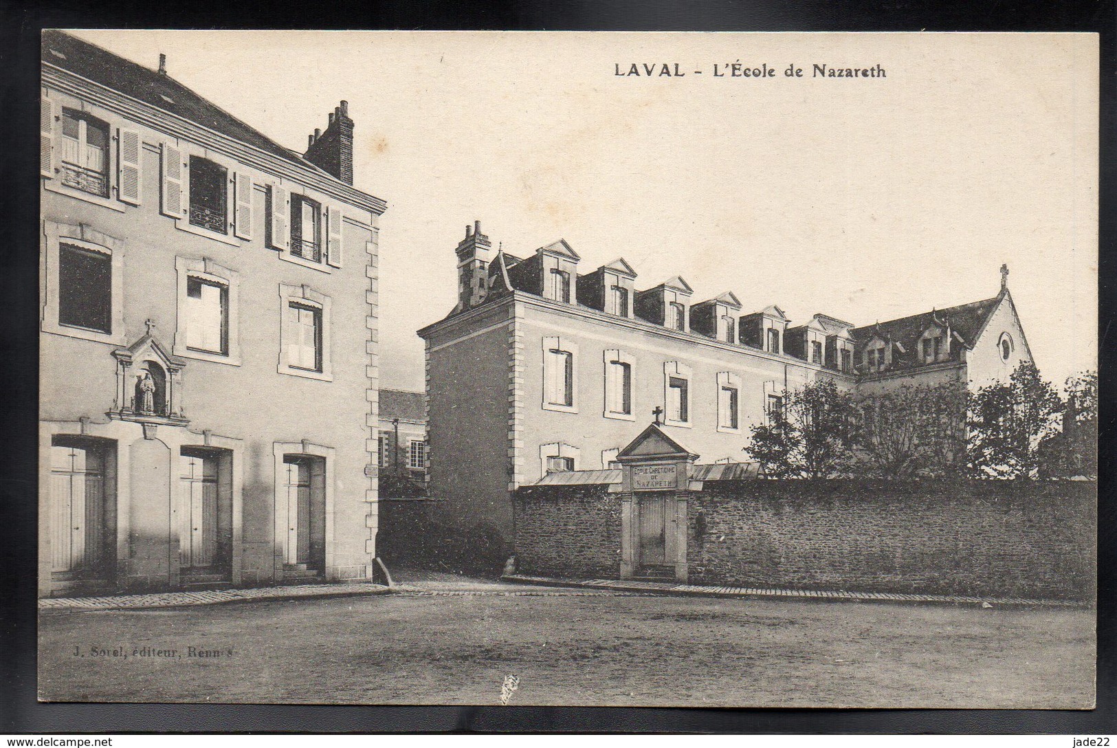 LAVAL 53 - L'Ecole De Nazareth - #B744 - Laval