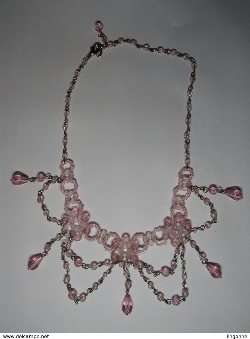 COLLIER DE PERLE Marqué Q - Colliers/Chaînes