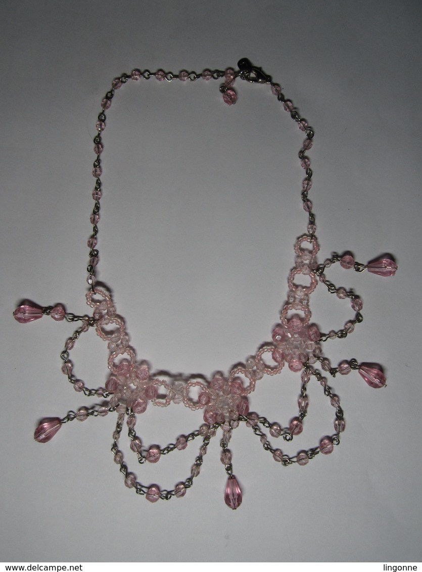 COLLIER DE PERLE Marqué Q - Colliers/Chaînes