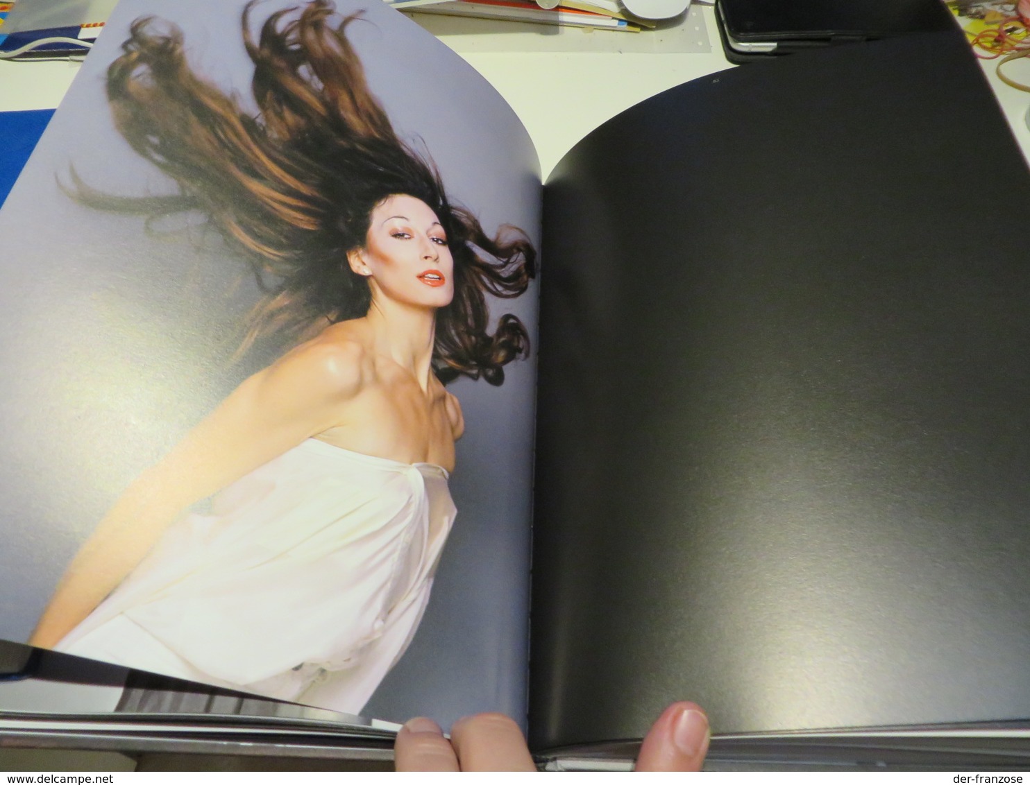 A R A  G A L L A N T  DAVID WILLS  INTRODUCTION BY ANJELICA HUSTON  FOTOBUCH