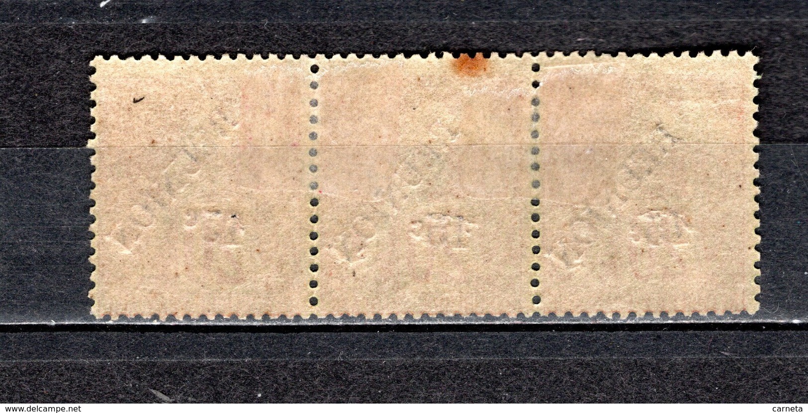 REUNION   N° 30 BANDE DE TROIS TIMBRES   NEUFS AVEC CHARNIERES COTE  75.00€   TYPE ALPHEE DUBOIS  VOIR DESCRIPTION - Nuovi