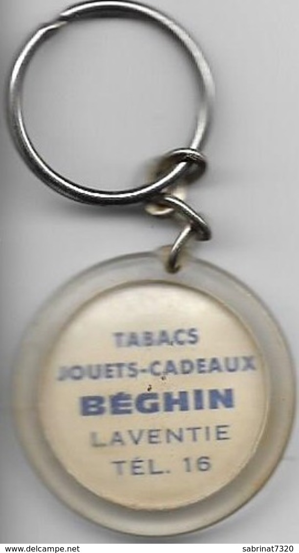 Ancien Porte Cles : TABACS JOUETS-CADEAUX BEGHIN , LAVENTIE - Porte-clefs