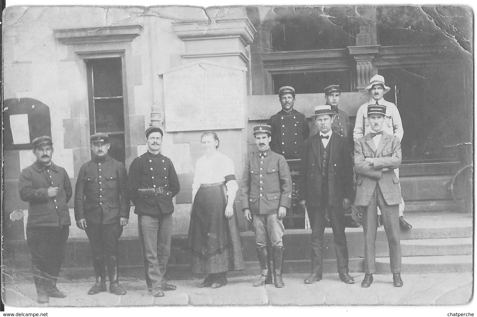 CARTE PHOTO PHOTOGRAPHIE MILITAIRES OCTROI DE STRASBOURG ??? 67 BAS-RHIN DOUANIERS GENDARMES ??? - Photographs