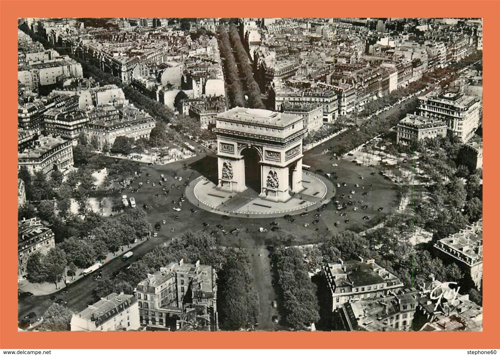 A691 / 003 75 - PARIS En Avion Sur Paris Arc De Triomphe - Autres & Non Classés