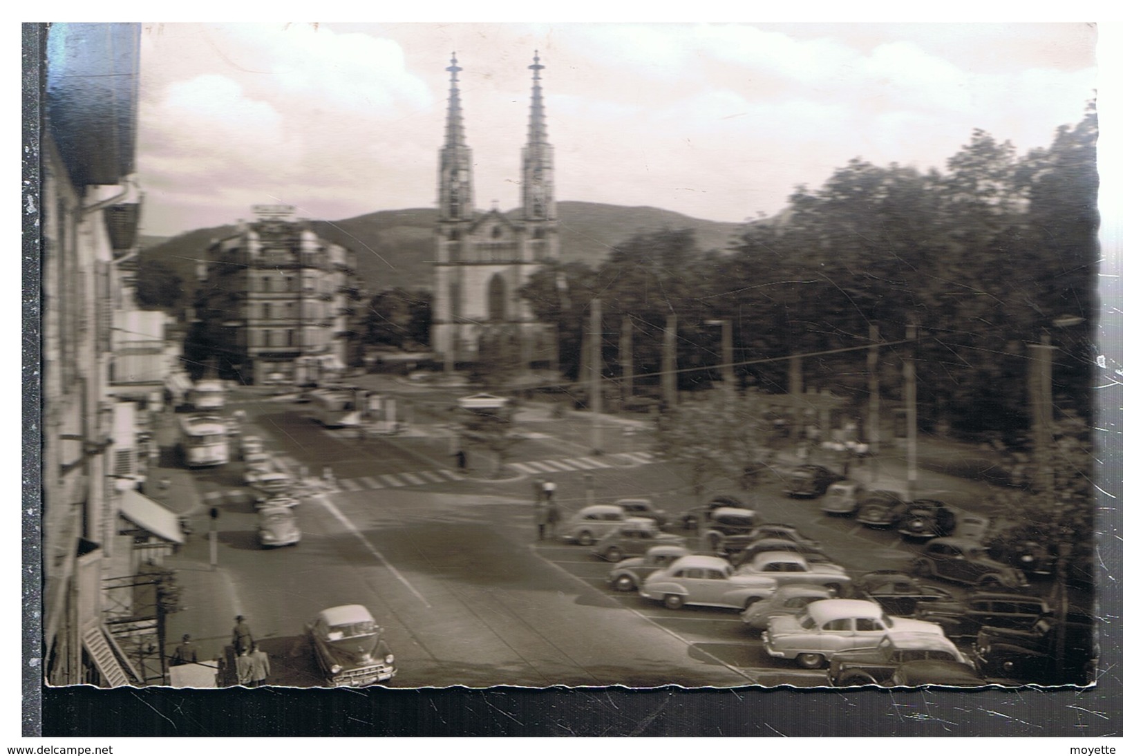 CPSM-ALLEMAGNE-BADEN-BADEN-AUGUSTAPLATZ-ANIMEE-VOITURES ANCIENNES-BEAUCOUP DE VW COCCINELLE- - Bad Wuennenberg