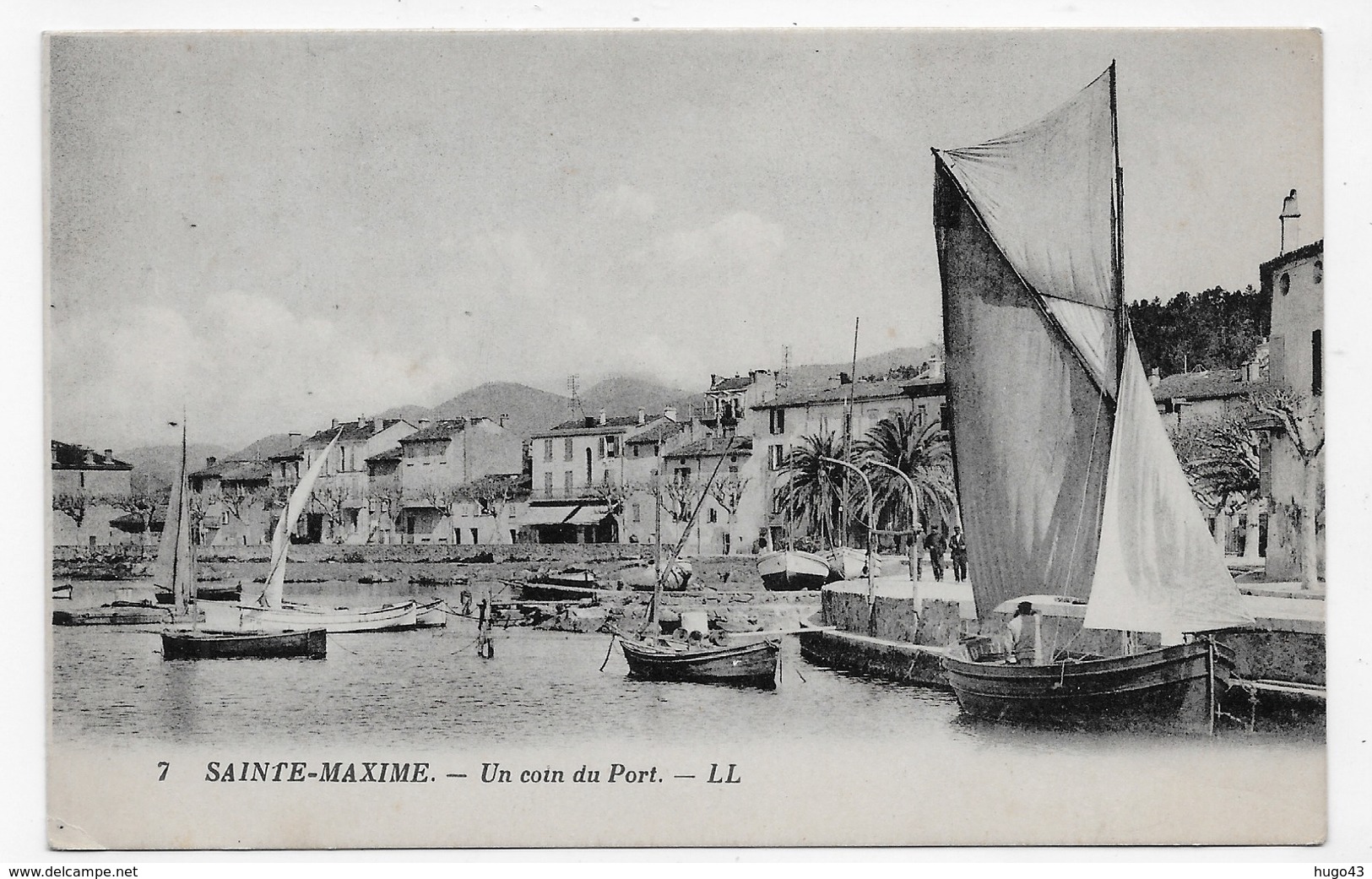 SAINTE MAXIME - N° 7 - UN COIN DU PORT AVEC BATEAUX - CPA VOYAGEE - Sainte-Maxime