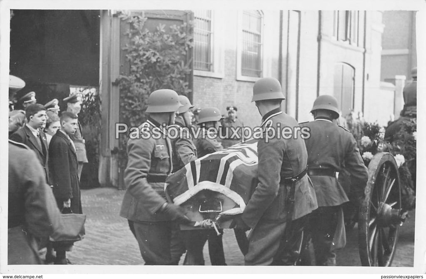 CARTE PHOTO ARNHEM 1940 BEGRAFENIS OBERLEUTNANT ERICH FISCHER - 7 - Arnhem