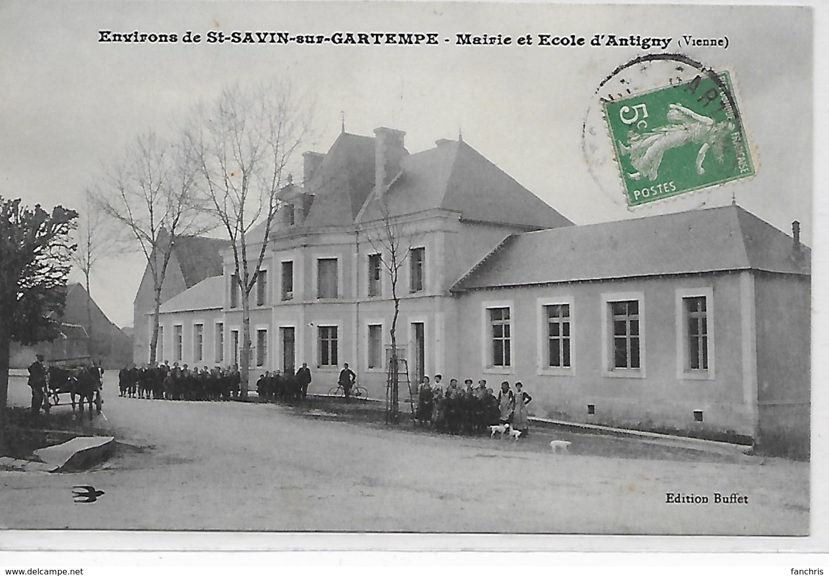 Antigny- Mairie Et Ecole - Autres & Non Classés