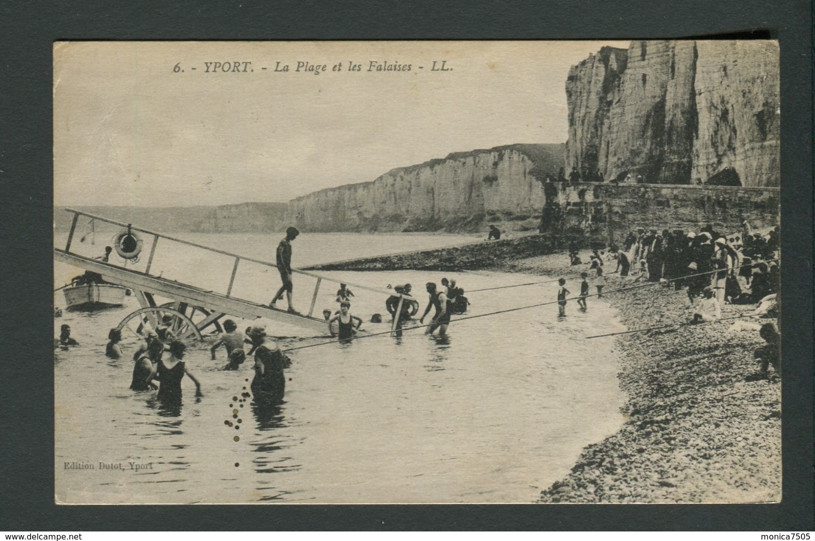 YPORT  -  La Plage Et Les Falaises - Yport