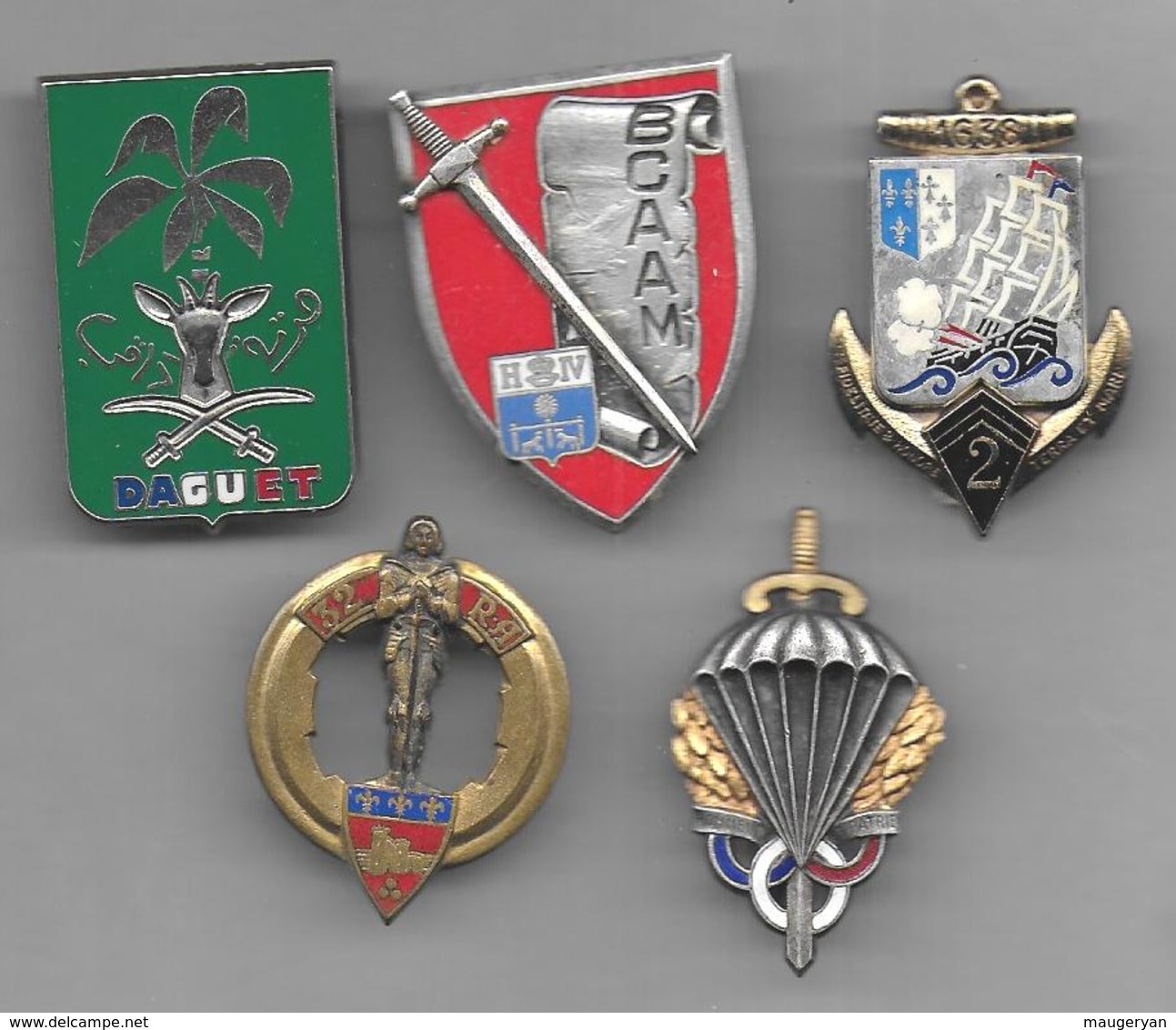 Lot De 15 Insignes Militaires - Prix : 26 €  + Port  En Lettre Suivie 4 € ( Uniquement En France Métropolitaine ) - Otros & Sin Clasificación