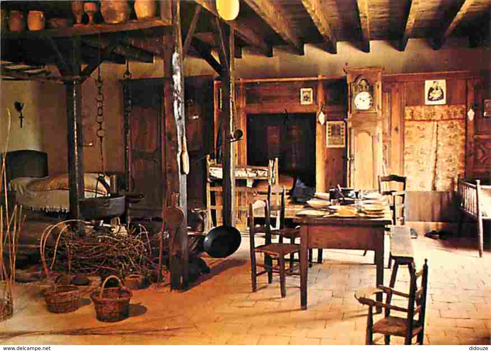 42 - Ambierle - Musée Alice Taverne - 19 - La Maison - Salle Paysanne à âtre Central - Intérieur - Carte Neuve - Voir Sc - Autres & Non Classés