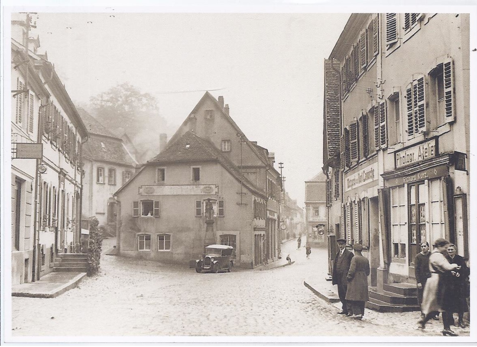 AK-7999-D  - Blieskastel - Platz Vor Dem Herkulesbrunnen Um 1930 - Saarpfalz-Kreis