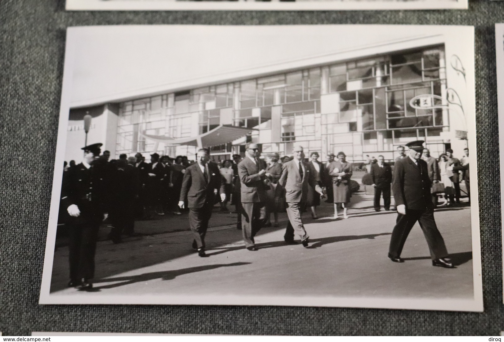 Exposition Bruxelles 1958 ,RARE photo originale avec le Roi Léopold ,lot de 10 photos,12 Cm. sur 9 Cm.Expo 58