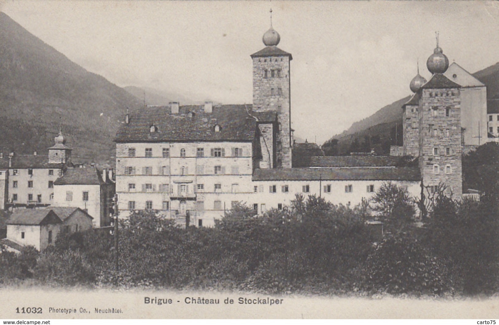 Suisse - Brigue - Château De Stockalper - N° 11032 - Brigue-Glis 