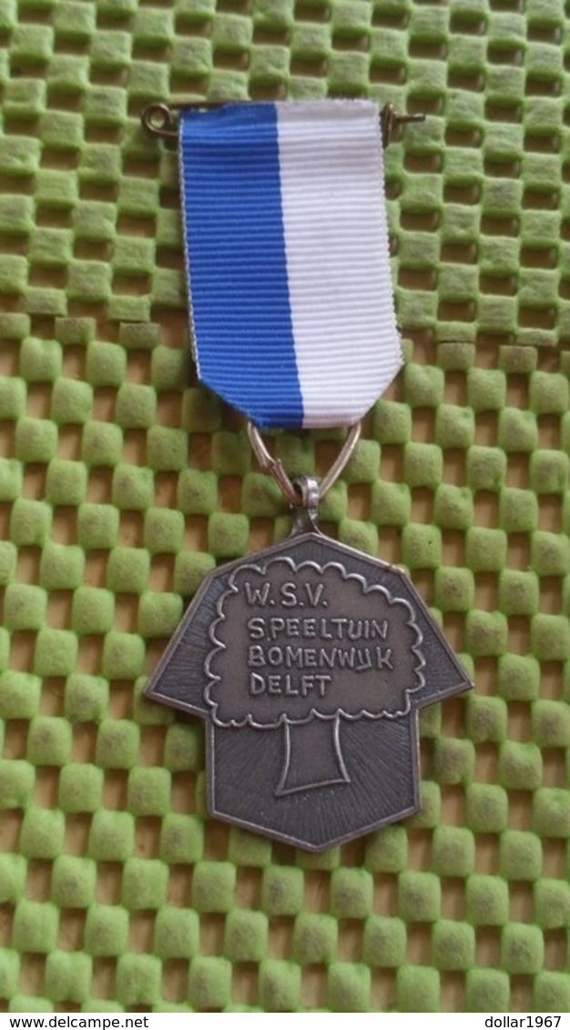 Medaille :Netherlands  -  .W.S.V Speeltuin Bomenwijk Beukenlaan 1 Delft   / Vintage Medal - Walking Association . - Autres & Non Classés