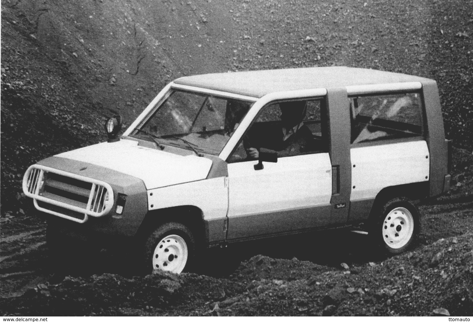 Renault Rodeo Hoggar   -   1984      -  CPM - Voitures De Tourisme