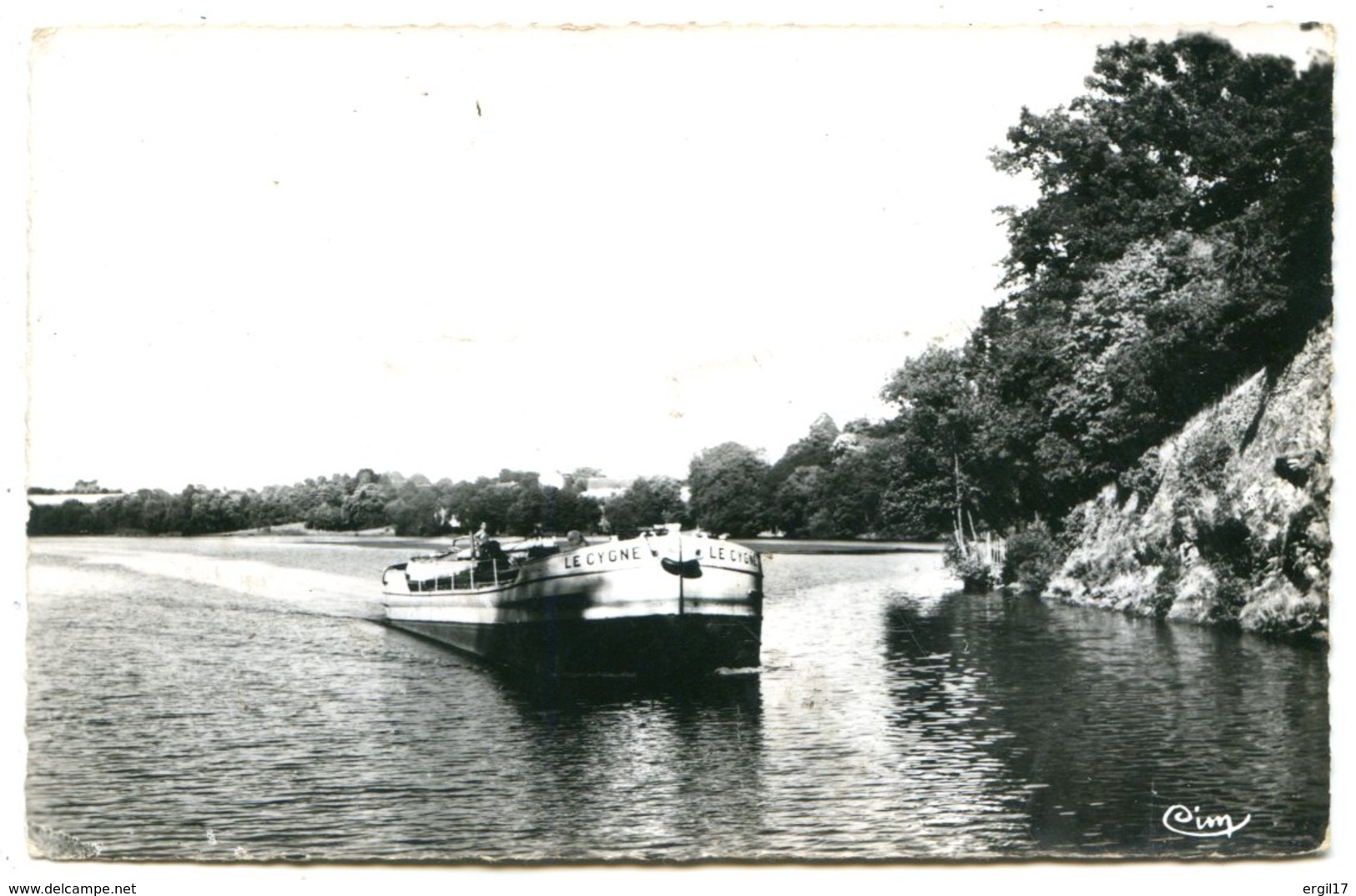 44240 SUCÉ - L’Erdre Au Pied De Montretraict, Péniche Le Cygne - CPSM 9x14 Photo Véritable - Altri & Non Classificati