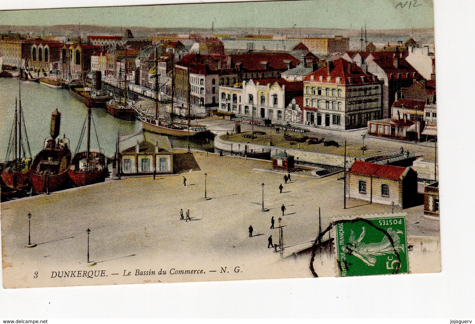 Dunkerque Le Bassin Du Commerce   ( Bateau Feu ,  Victoria Hôtel , Quai De La Citadelle ... - Dunkerque